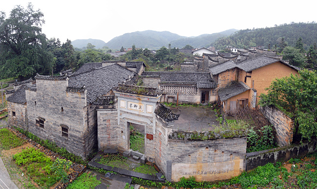 大石门古村 上犹县博物馆